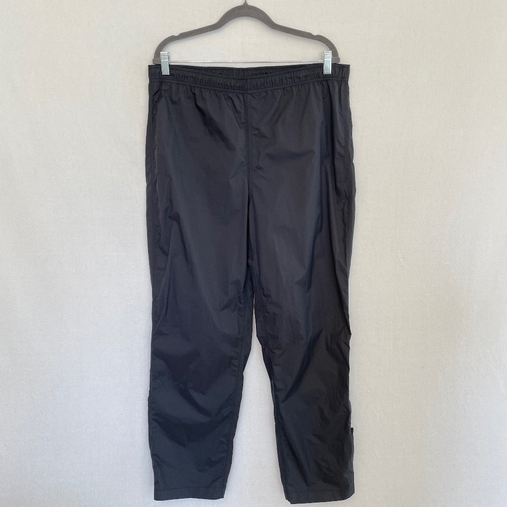 LL BEAN Men’s Size Large Black Elastic Waist Outer Shell Wind Pants